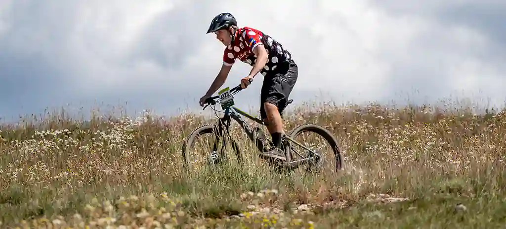 Silver Creek Rider descends through the field at Frisco